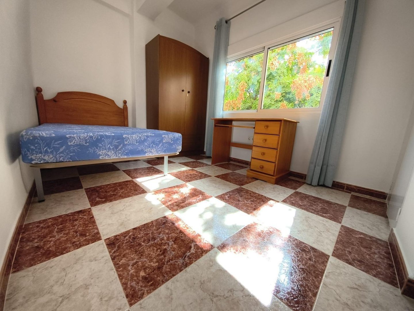 Habitación 86 m², Granada