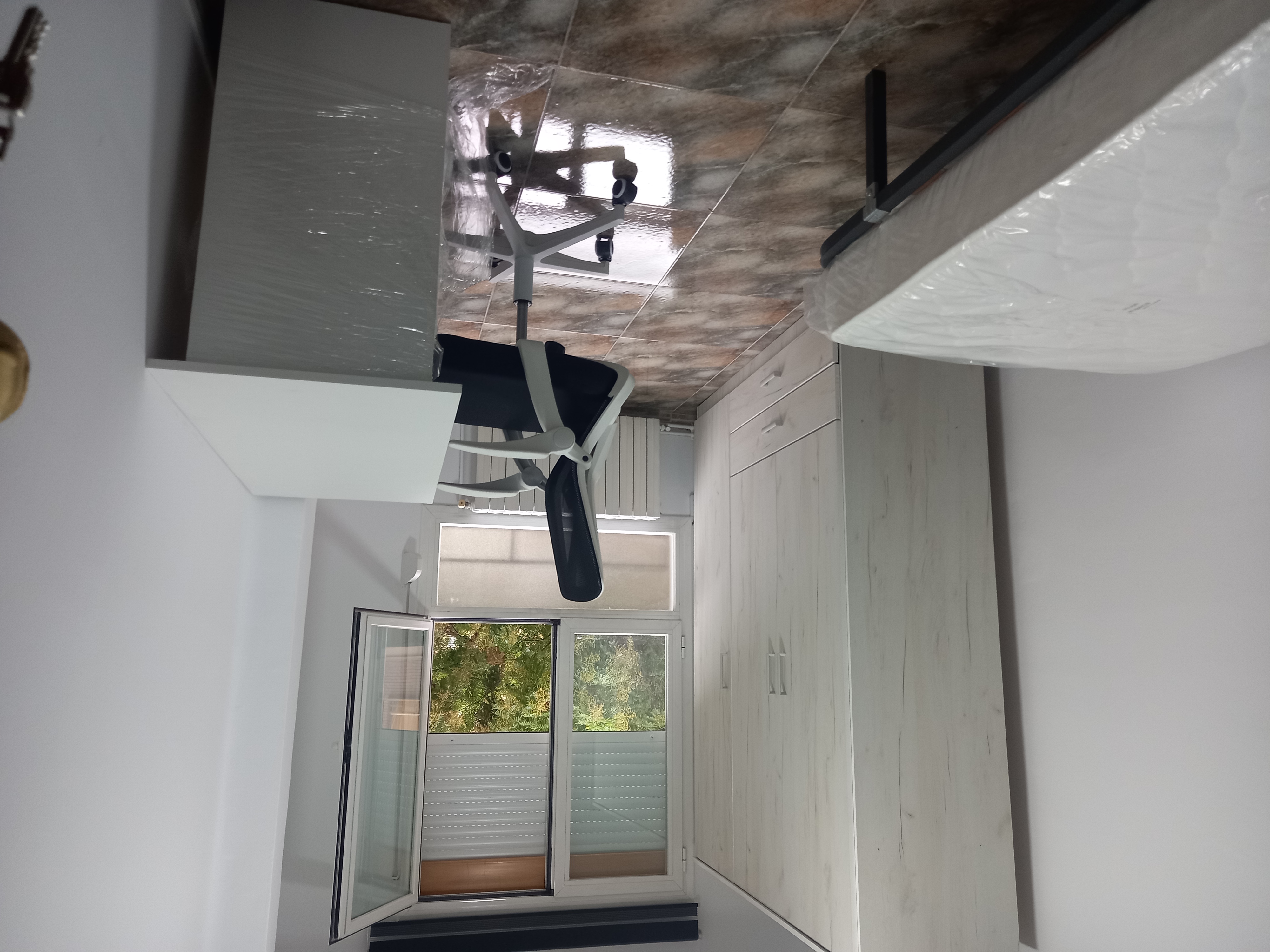 Habitación 100 m², Lérida
