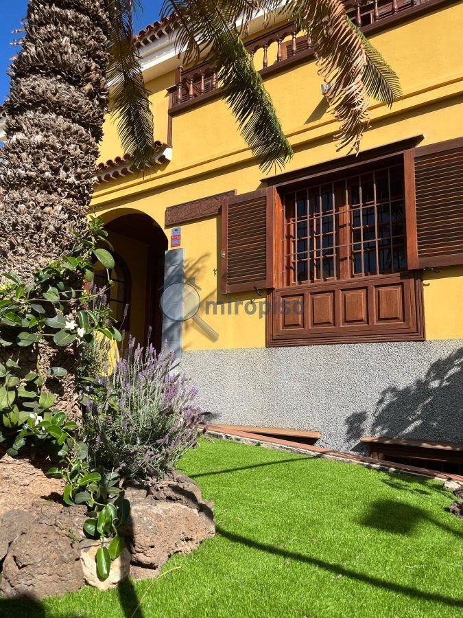 Casa de 633 m² en El Rosario