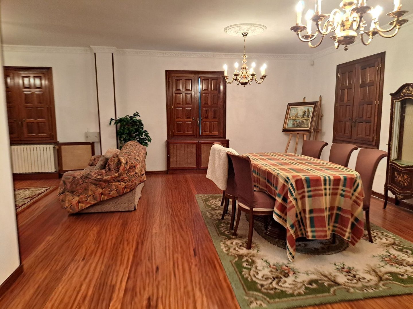 Casa de 494 m² a Teo