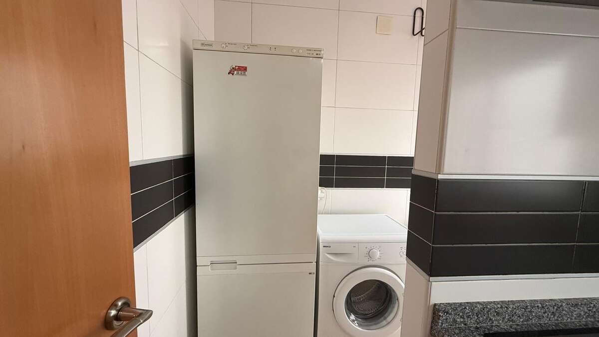 Piso de 90 m² en Granada