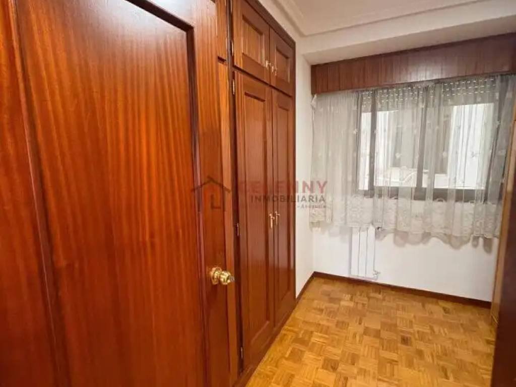 Piso de 90 m² en Ourense
