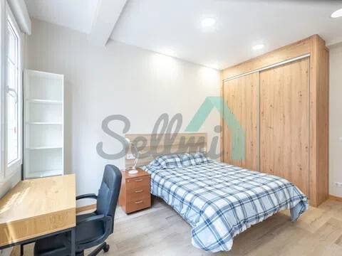 Piso de 130 m² en Oviedo