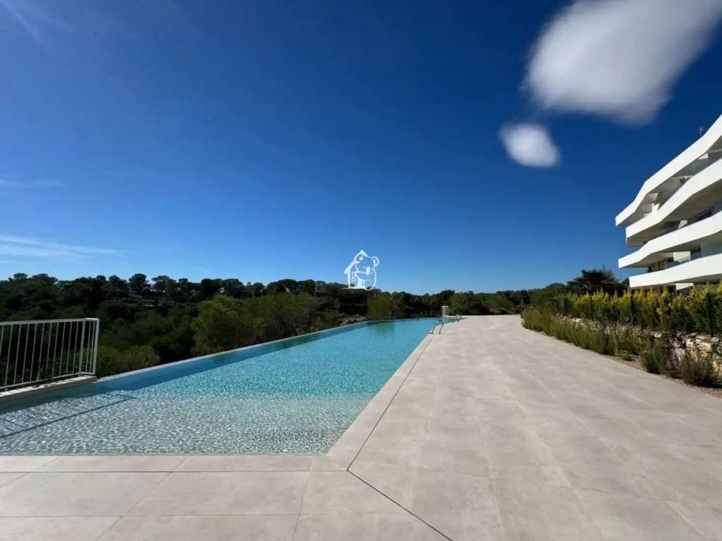 Pis de 360 m² a Oriola