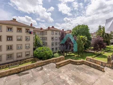 Appartamento 87 m² a Oviedo