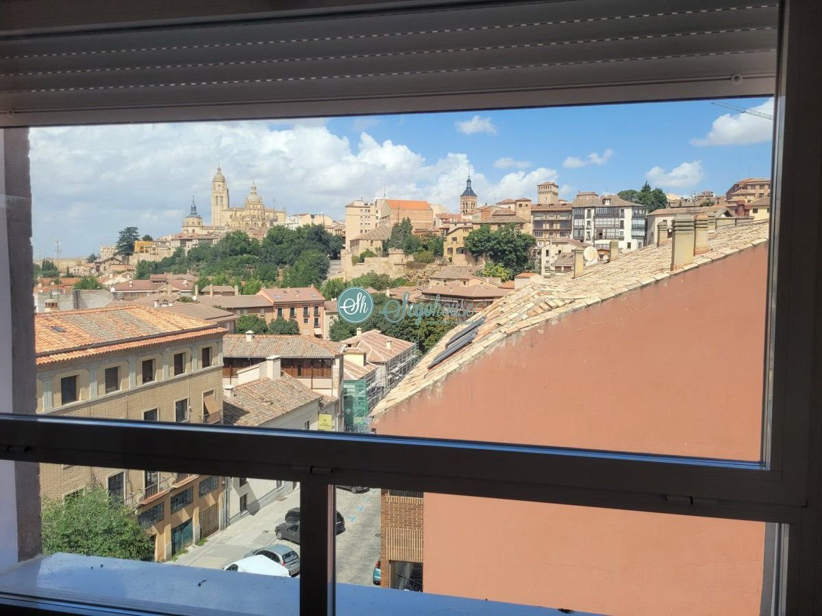 Piso de 100 m² en Segovia