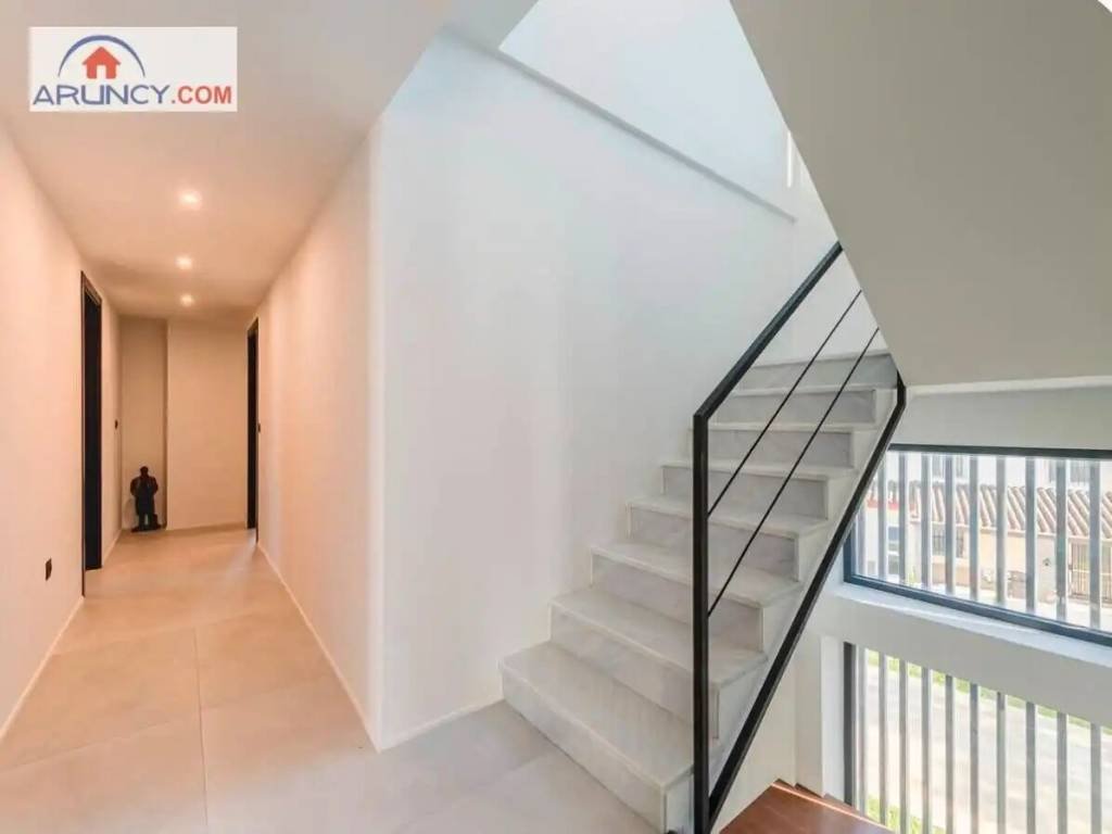 Casa de 322 m² en Mairena del Aljarafe