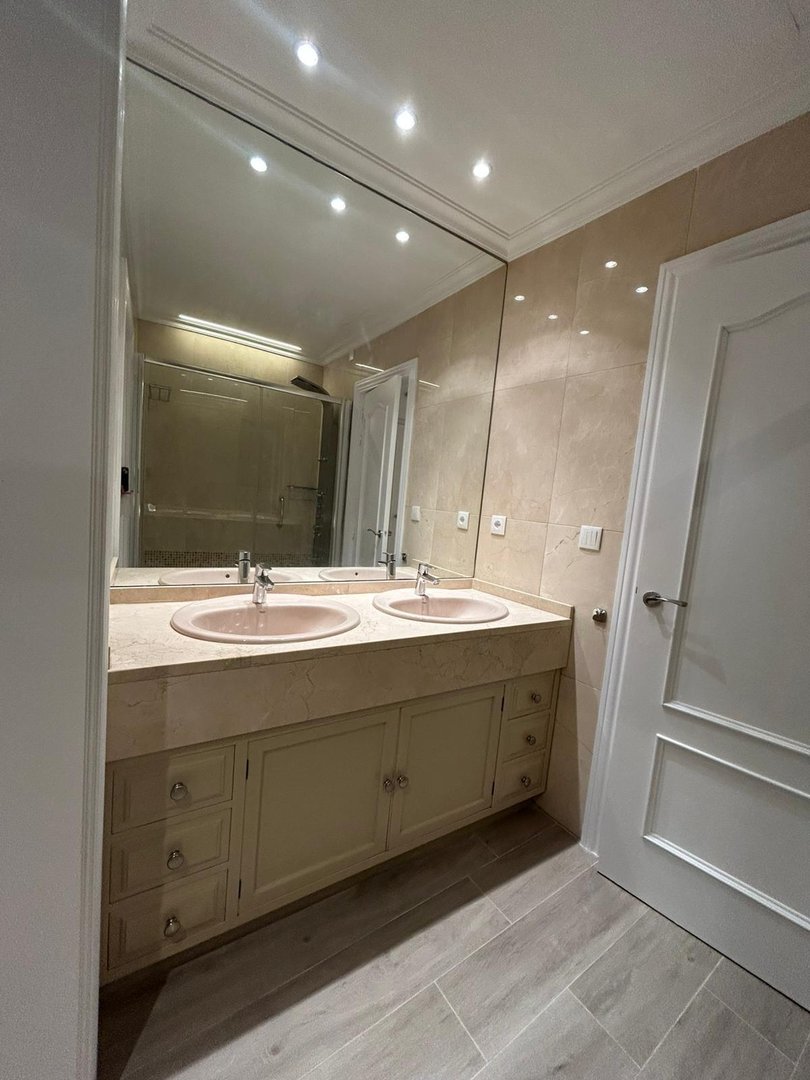 Habitación 204 m², Segovia