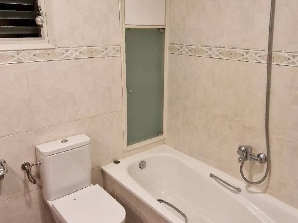 Habitación 140 m², Lérida