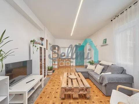 Piso de 106 m² en Oviedo
