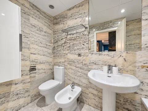 Flat 114 m² in Zaragoza