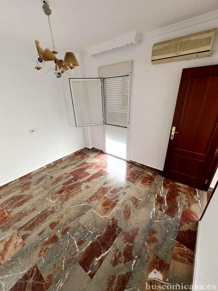 Casa de 94 m² en Mengíbar