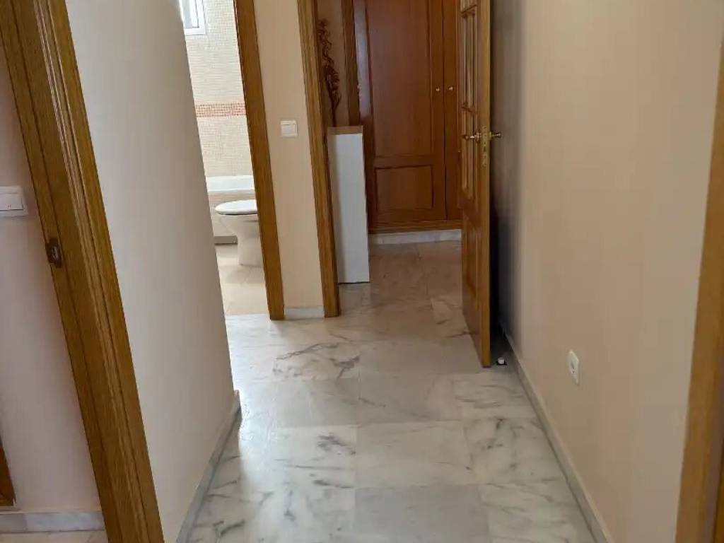 Piso de 140 m² en Sevilla