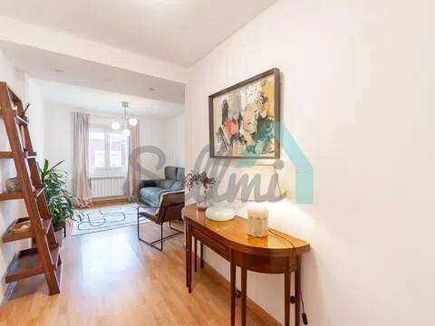 Piso de 67 m² en Oviedo