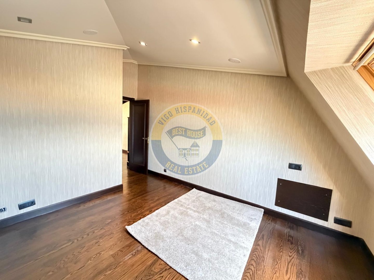 Piso de 250 m² en Vigo