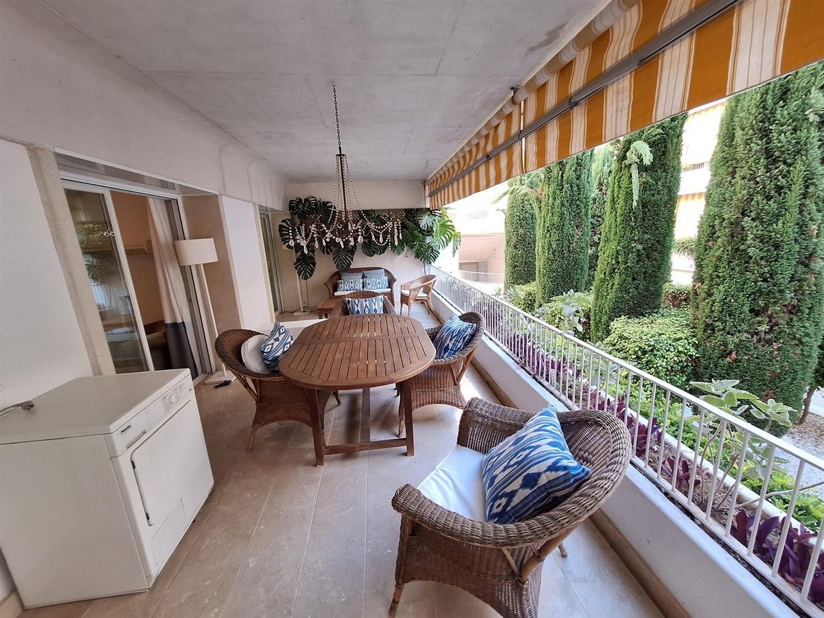 Flat 226 m² in Marbella