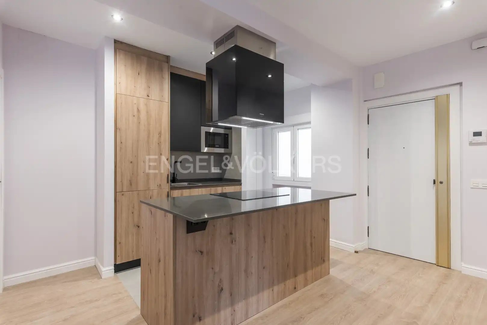 Wohnung 102 m² in Madrid