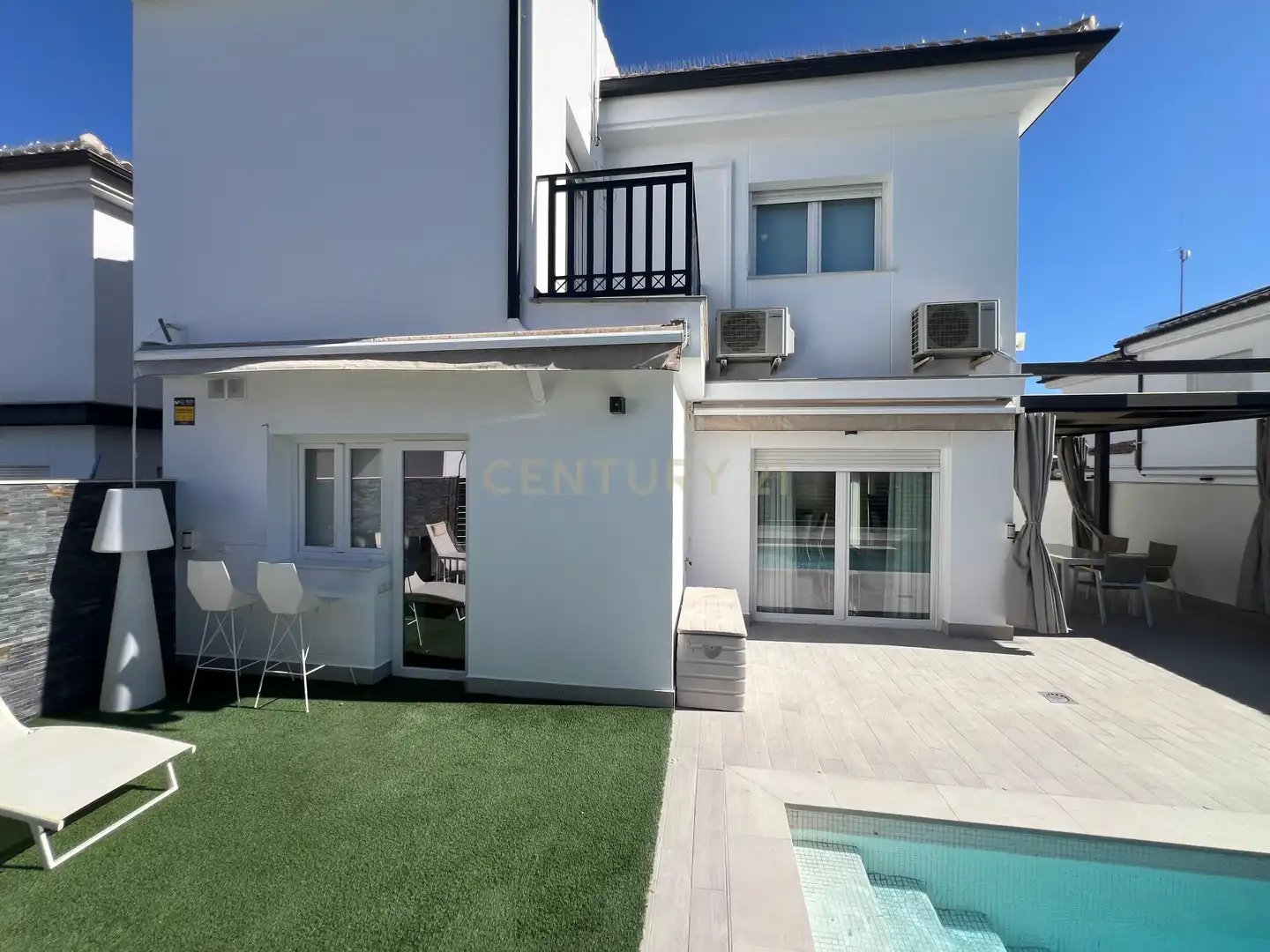House 250 m² in Ogíjares