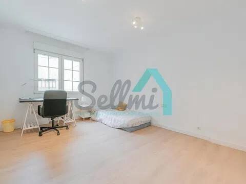 Piso de 166 m² en Oviedo
