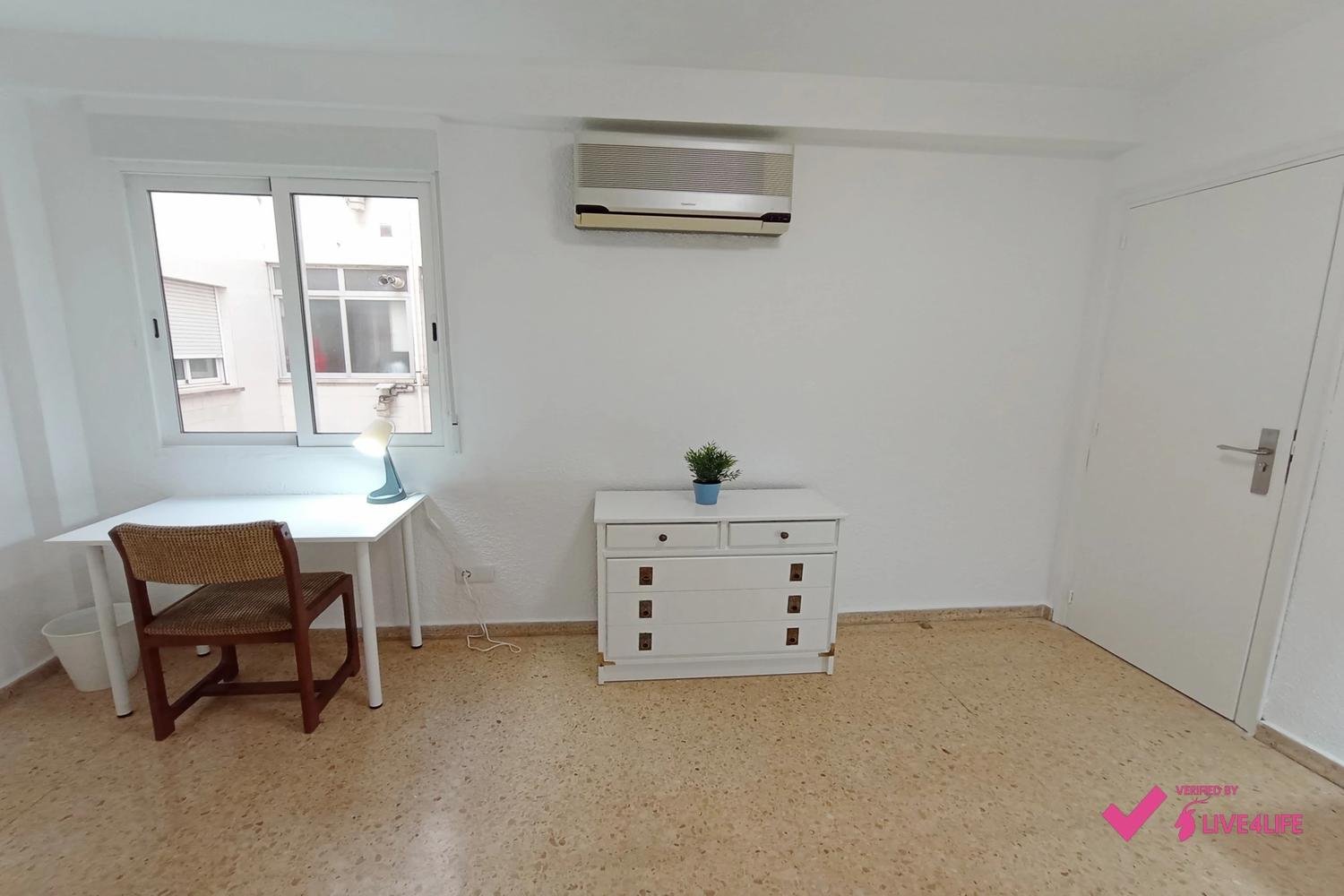 Habitación 100 m², Burjasot