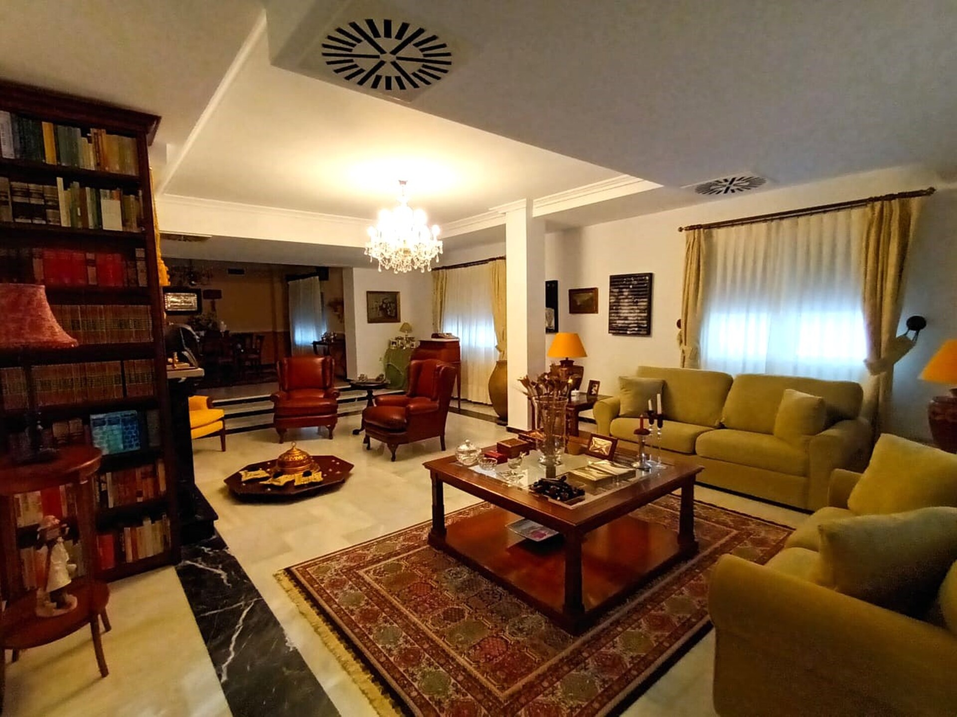 Casa de 2000 m² en Badajoz