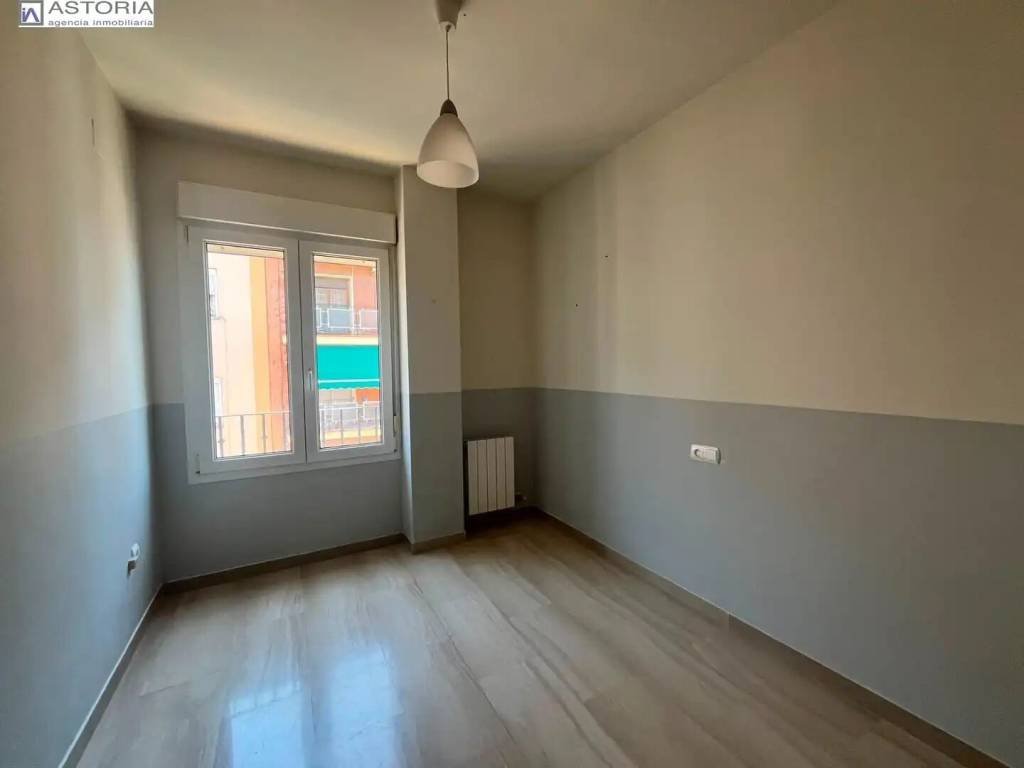 Piso de 120 m² en Granada