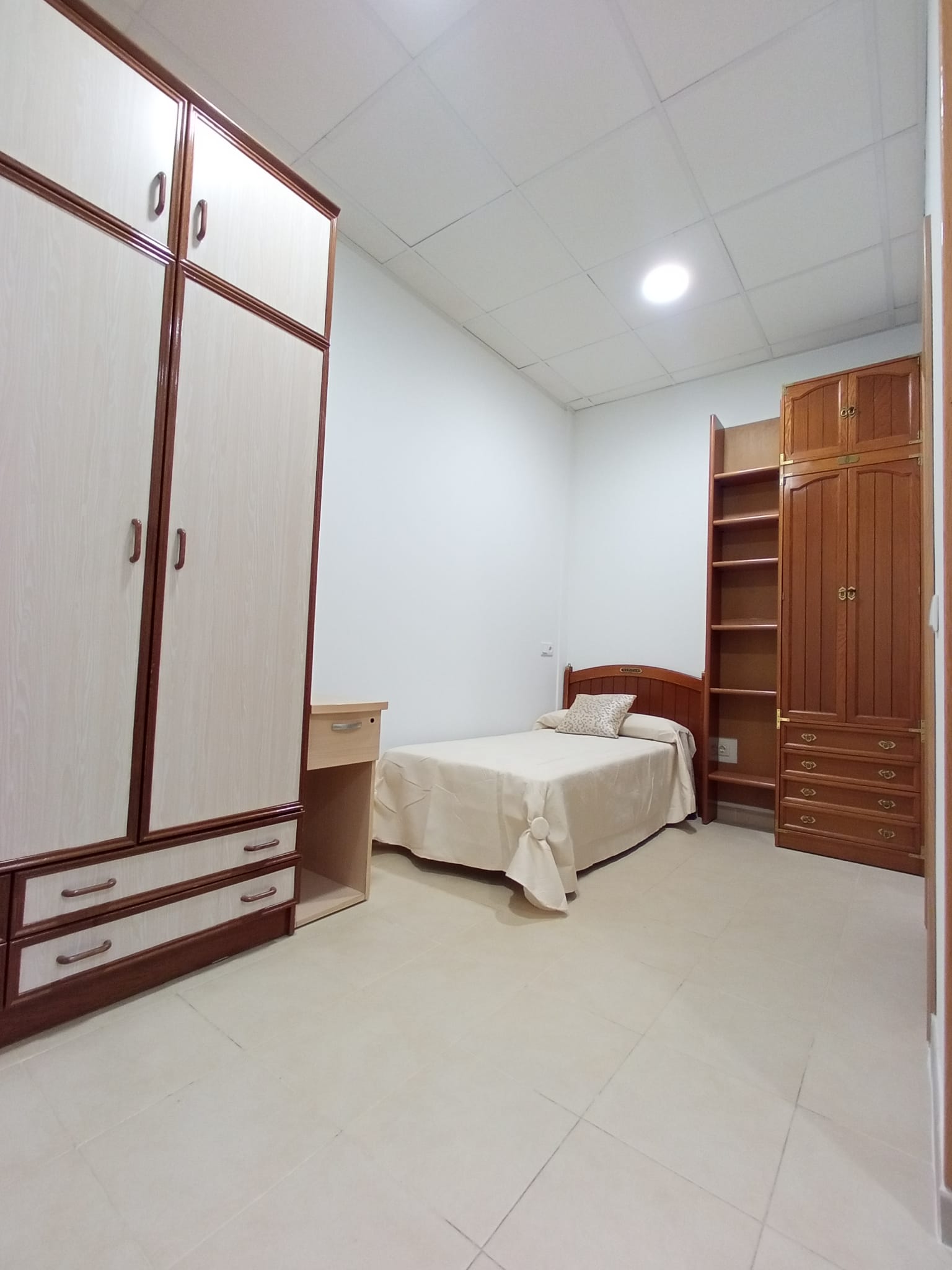 Habitación 150 m², Ávila