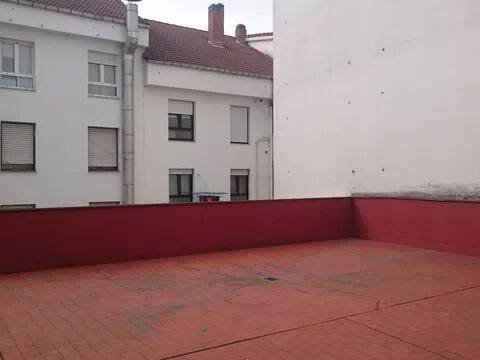 Piso de 100 m² en Oviedo