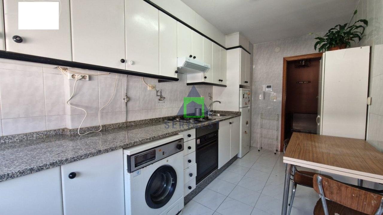 Piso de 98 m² en Ourense