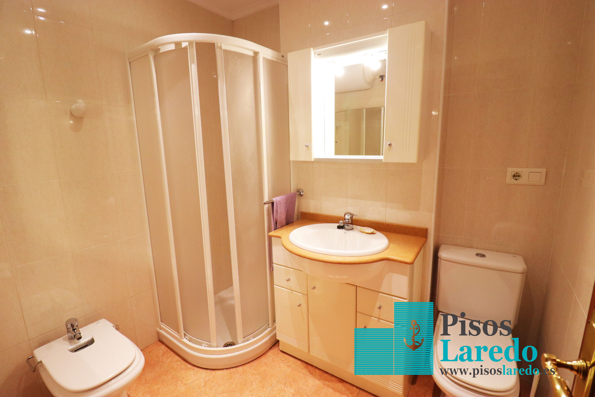 Piso de 70 m² en Laredo