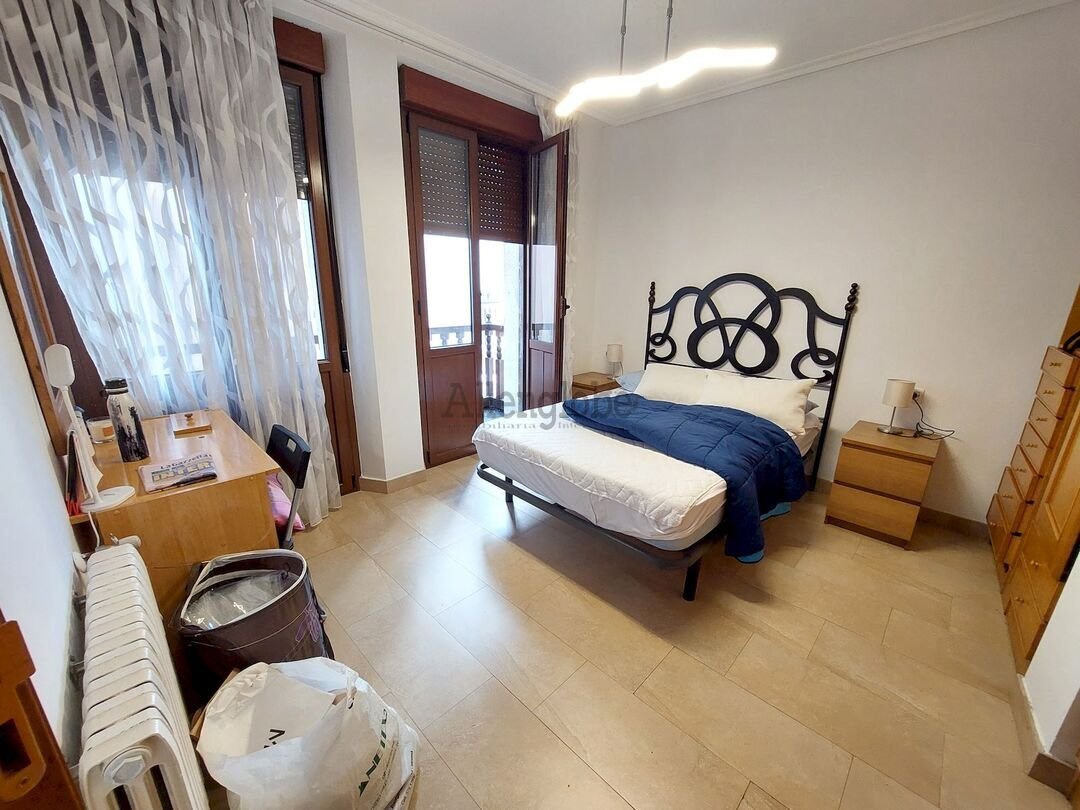 Piso de 75 m² en Oviedo