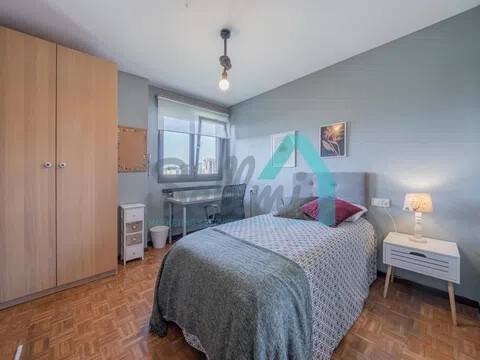 Piso de 87 m² en Oviedo