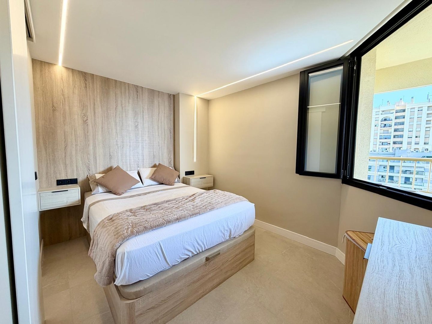 Wohnung 65 m² in Roquetas de Mar