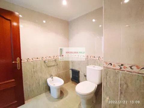 Piso de 180 m² en Oviedo