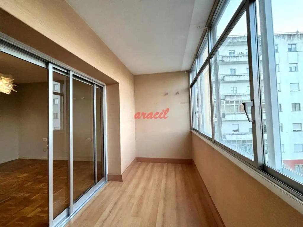 Piso de 267 m² en Ourense