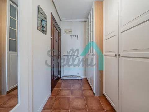Piso de 87 m² en Oviedo