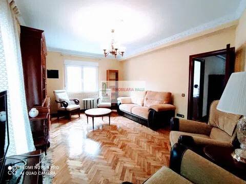 Wohnung 120 m² in Oviedo