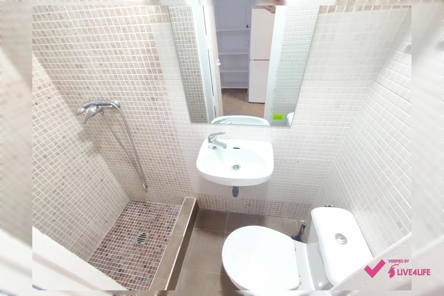 Habitación 310 m², Granada