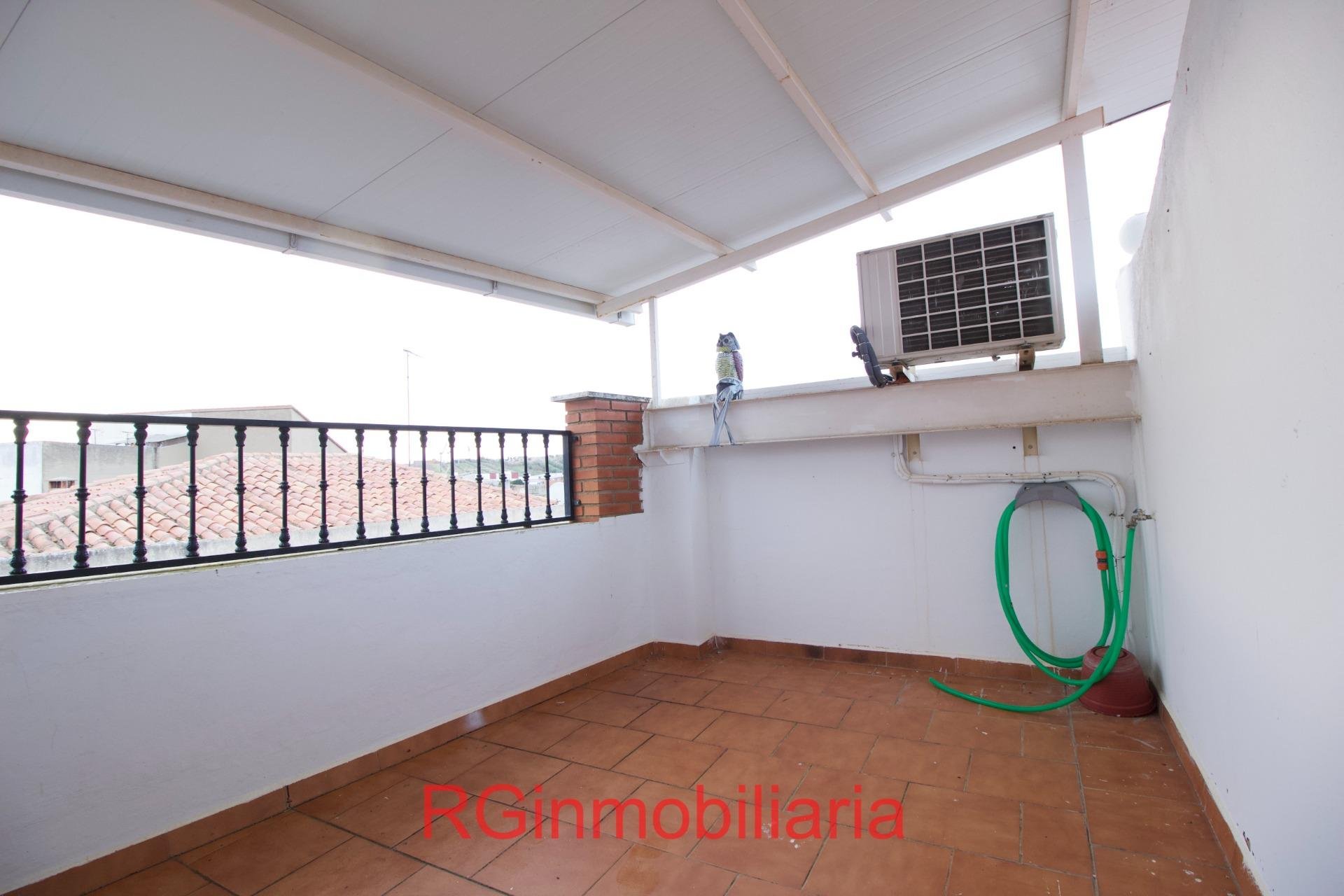Piso de 108 m² en Orellana la Vieja
