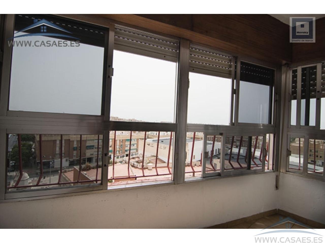 Piso de 90 m² en Almería