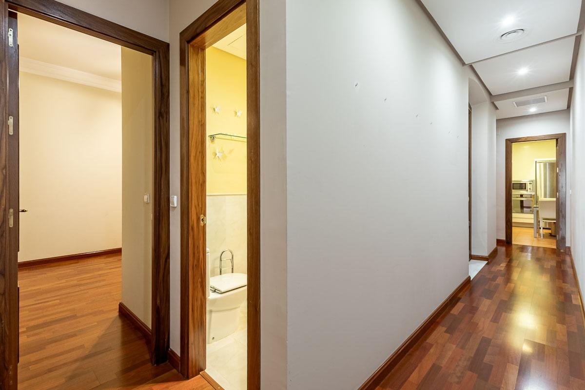 Piso de 140 m² en Granada