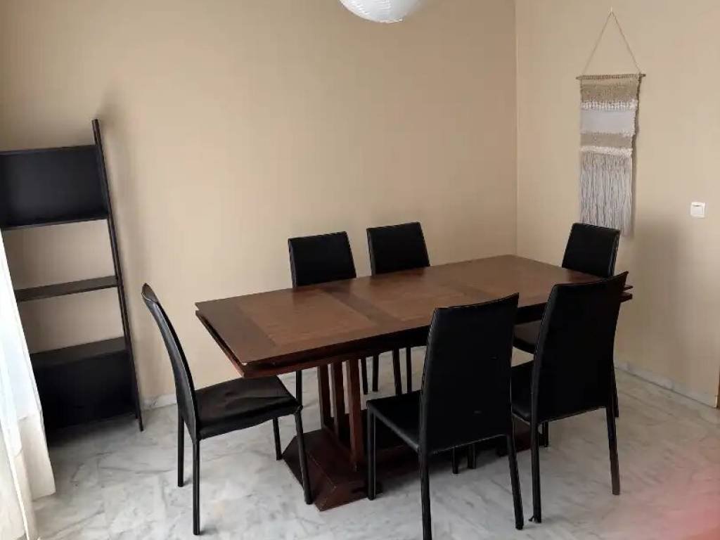 Piso de 140 m² en Sevilla