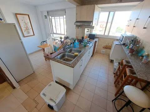Zimmer 190 m², Valencia
