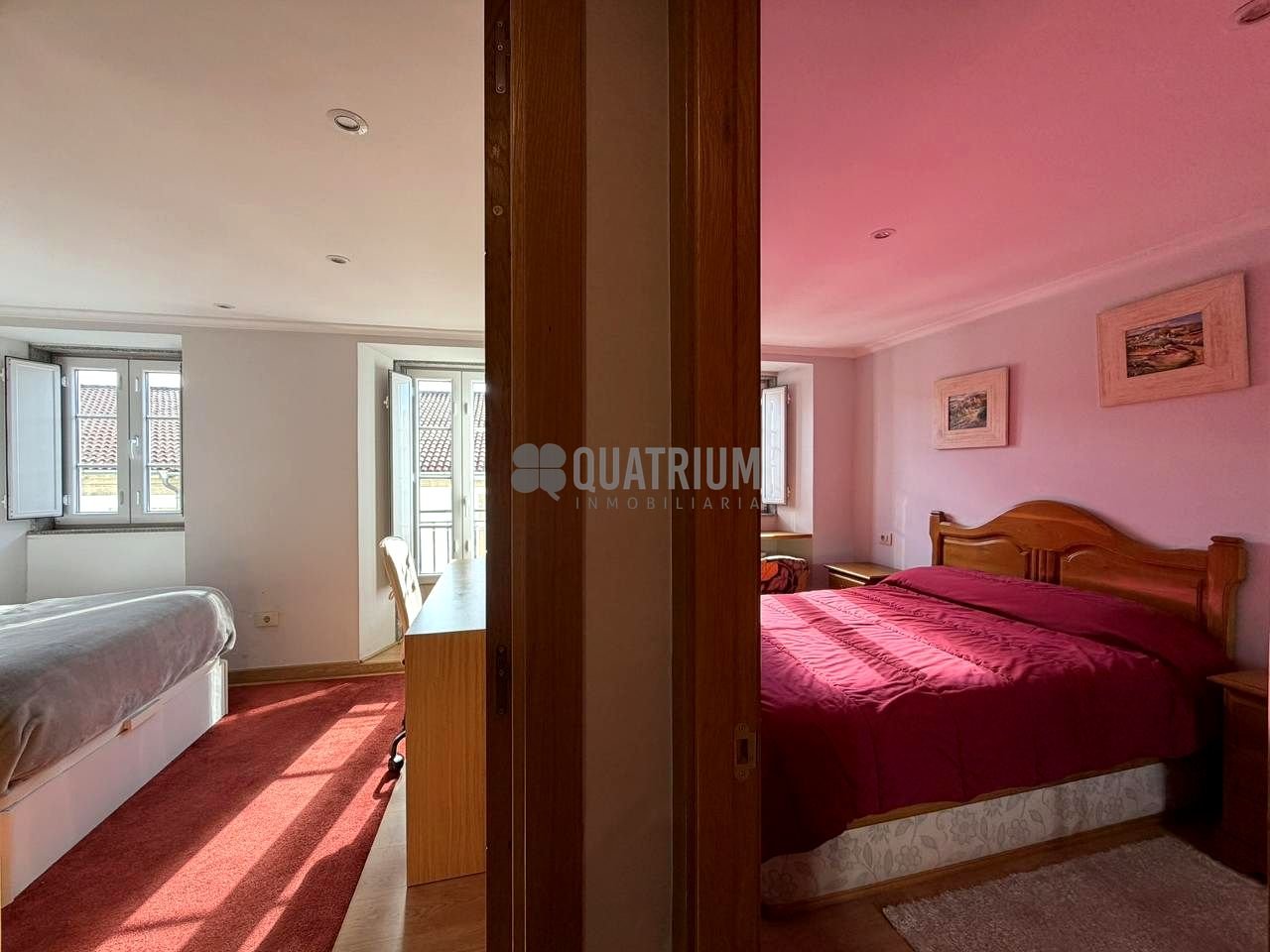 Piso de 84 m² en Santiago de Compostela