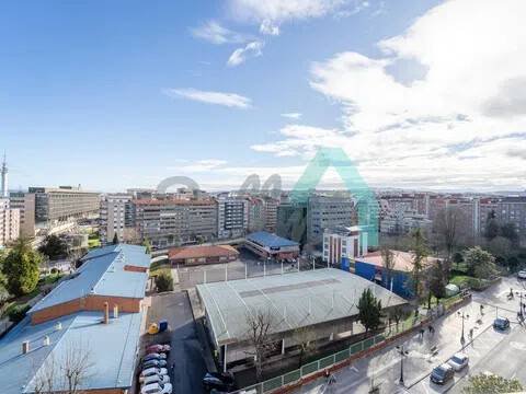 Piso de 85 m² en Oviedo