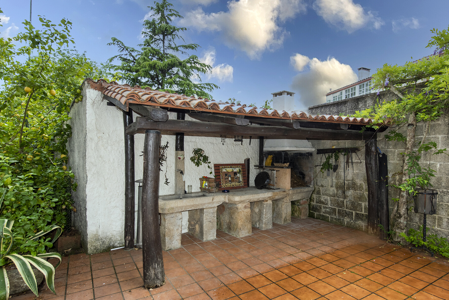 Piso de 883 m² en Brión