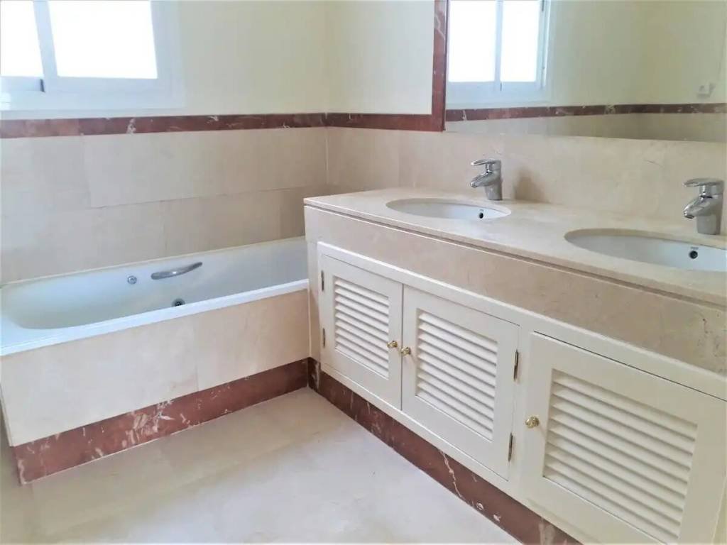 Wohnung 195 m² in Marbella