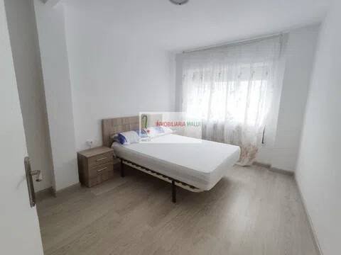 Pis de 80 m² a Oviedo