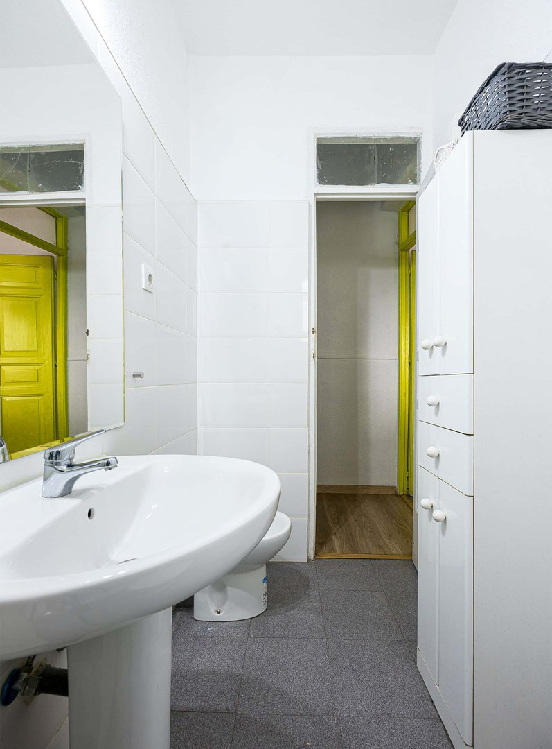 Room for rent, Madrid