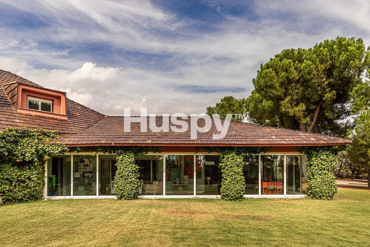 Pis de 1200 m² a Pozuelo de Alarcón